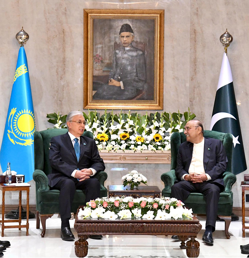 President Asif Ali Zardari and President of the Republic of Kazakhstan, Kassym-Jomart Tokayev, exchange views during delegation-level talks at Aiwan-e-Sadr