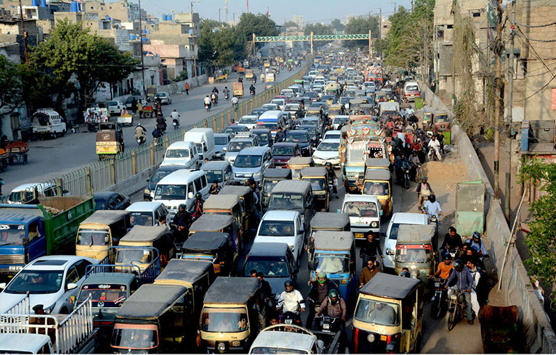 Vehicles stuck in a massive traffic jam near the President’s Parking Plaza, reflecting the growing congestion in the city