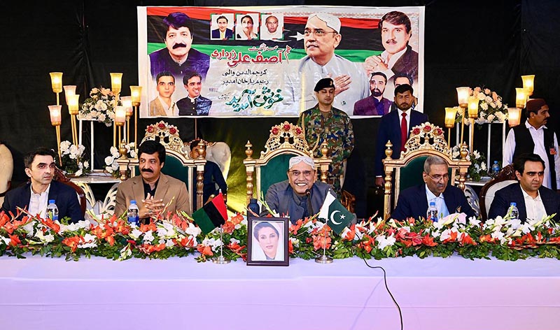 President Asif Ali Zardari meeting PPP leadership from South Punjab, at the residence of President PPP South Punjab Makhdoom Ahmed Mahmood